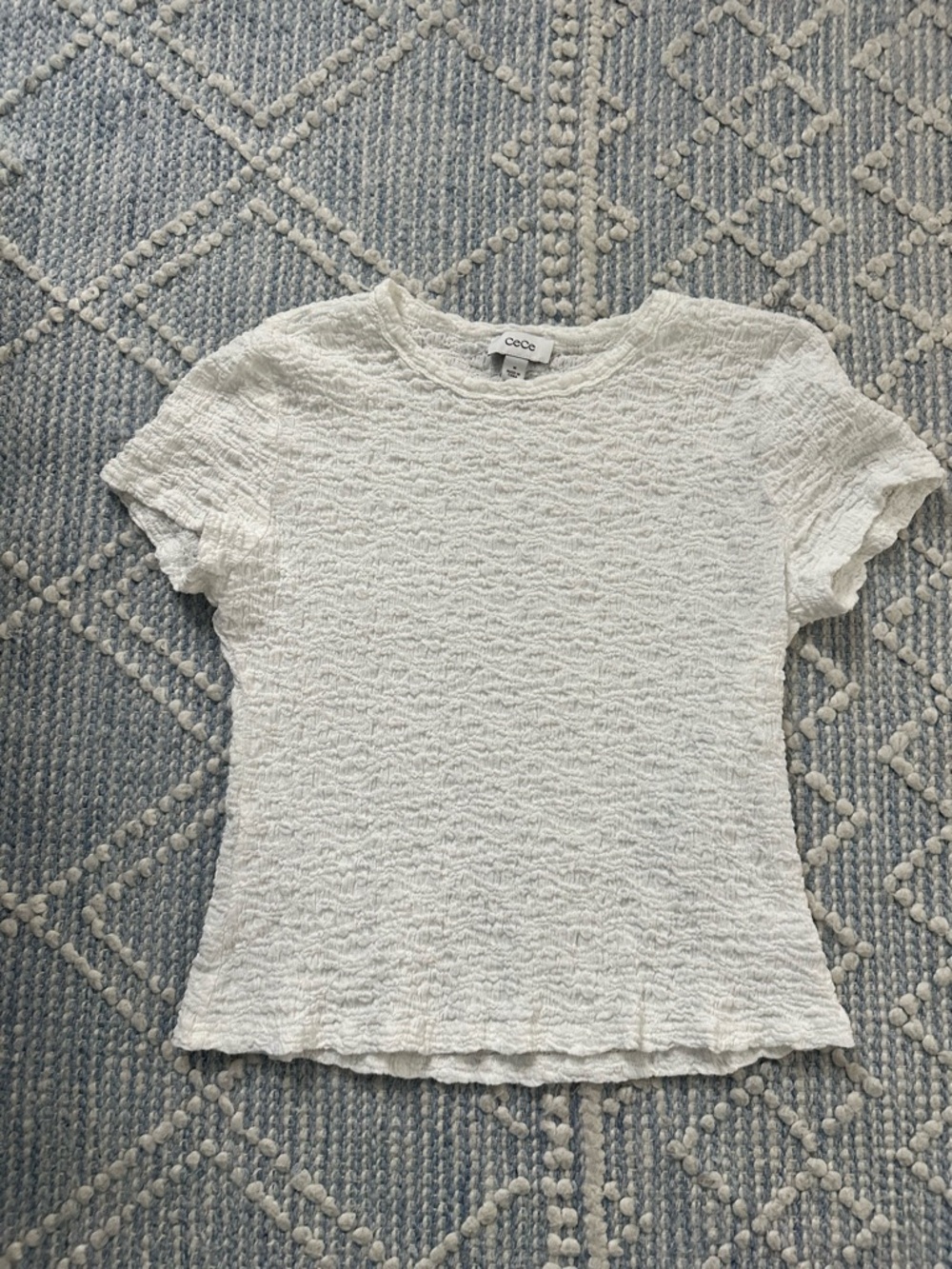 CeCe White Textured Crinkle Short Sleeve Top